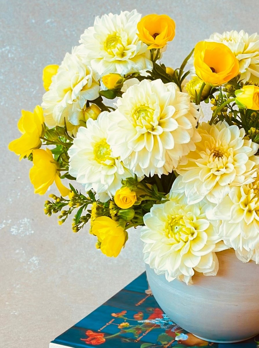 September Floral Workshop — Dahlias Centerpiece Design